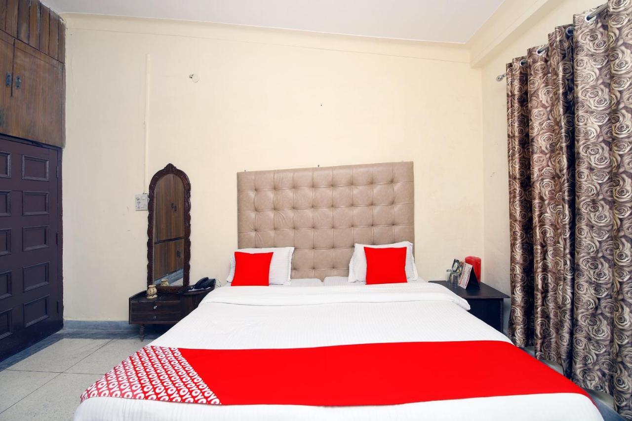 Oyo 8670 Hotel Usha Palace Mussoorie Exterior foto